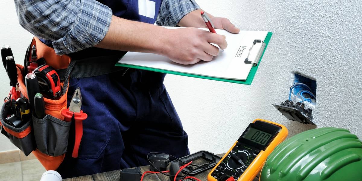 Tips on Finding Electrician Jobs